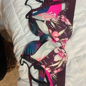 T-shirt PINK bras size 32B